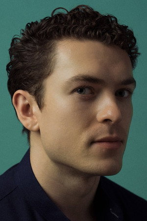 Photo of Nate Mann from the Latest Netflix gallery