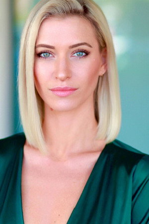 Photo of Alissa Filoramo from the Latest Netflix gallery