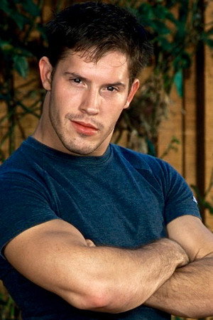 Photo of Cameron Fox from the Latest Netflix gallery