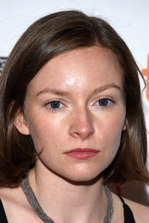 Deragh Campbell photo