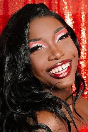 Photo of Makayla Couture from the Latest Netflix gallery