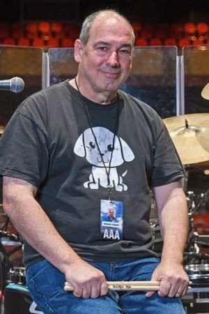 Photo of Jon Schwartz from the Latest Netflix gallery