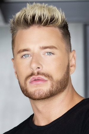 Photo of Josh Moore from the Latest Netflix gallery