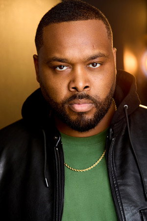 Photo of Dean Wil from the Latest Netflix gallery