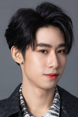 Photo of Kiattimet Phetcharoen from the Latest Netflix gallery