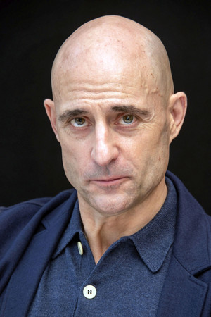 Mark Strong photo