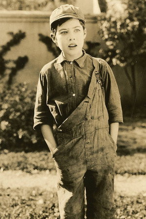 Photo of Frankie Lee from the Latest Netflix gallery
