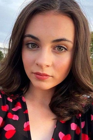 Photo of Lara McDonnell from the Latest Netflix gallery
