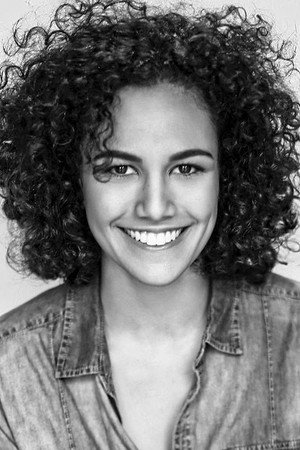 Photo of Bárbara Colen from the Latest Netflix gallery