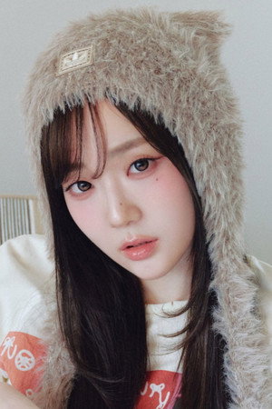 Photo of Yoon Seo-yeon from the Latest Netflix gallery