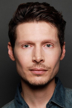 Photo of Bret Eric Porter from the Latest Netflix gallery