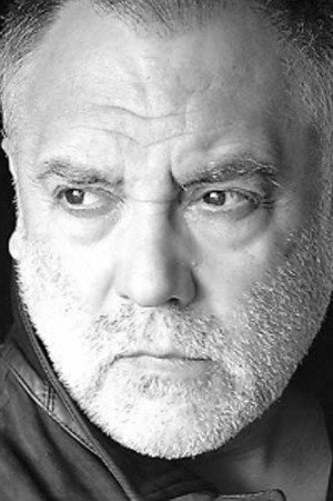 Photo of Jorge Montesi from the Latest Netflix gallery