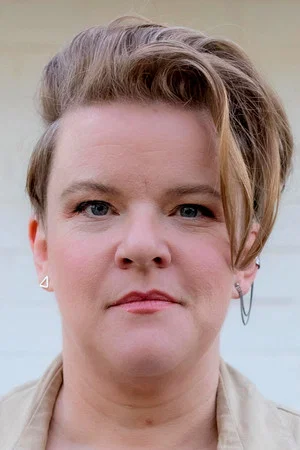 Photo of Jennifer Piper from the Latest Netflix gallery