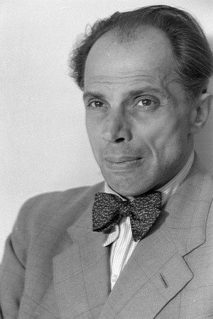Photo of Walter Franck from the Latest Netflix gallery