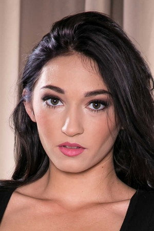 Photo of Cyrstal Rae from the Latest Netflix gallery