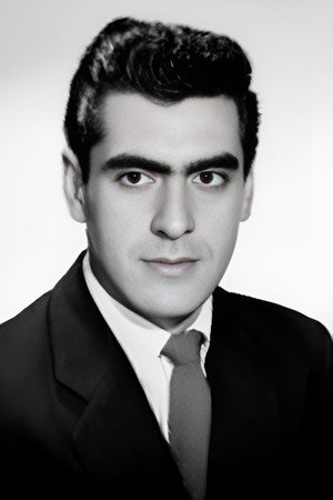 Photo of Eric del Castillo from the Latest Netflix gallery