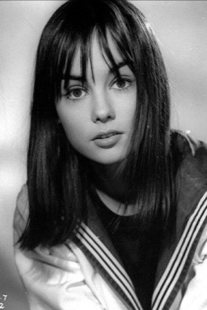Photo of Alita Naughton from the Latest Netflix gallery