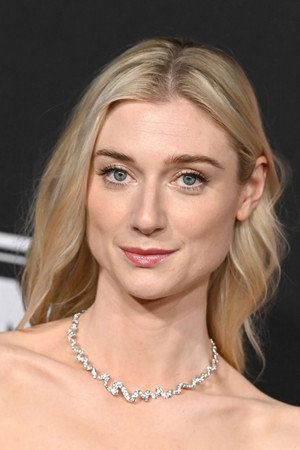 Elizabeth Debicki photo