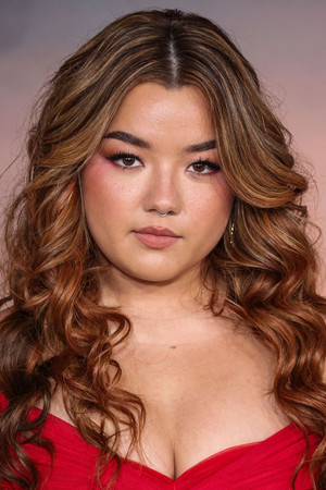 Photo of Elizabeth Yu from the Latest Netflix gallery