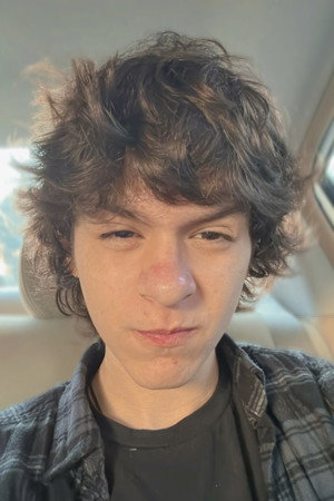 Photo of Wally Sada from the Latest Netflix gallery