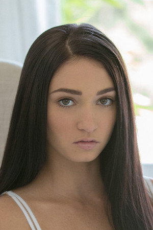 Photo of Cyrstal Rae from the Latest Netflix gallery