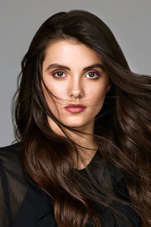 Photo of Alice Lucy from the Latest Netflix gallery