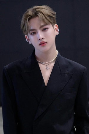 Pitchathee Klaymongkon photo