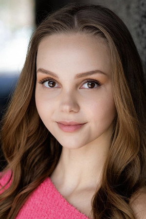 Photo of Savannah Lee Nassif from the Latest Netflix gallery