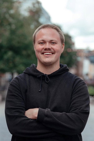 Photo of Noah Sødahl Myren from the Latest Netflix gallery