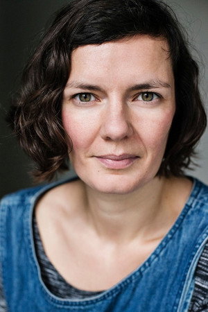 Photo of Laura Cairns from the Latest Netflix gallery