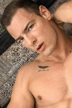 Photo of Matheo Bare from the Latest Netflix gallery