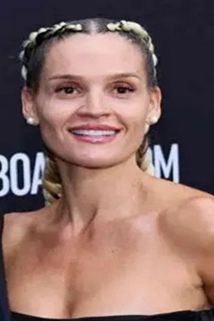 Photo of Natasha Anderson from the Latest Netflix gallery