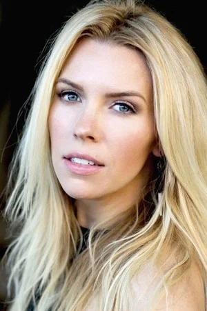 Photo of Kirstin Ford from the Latest Netflix gallery