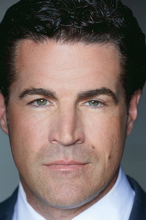 Photo of Michael Murray from the Latest Netflix gallery