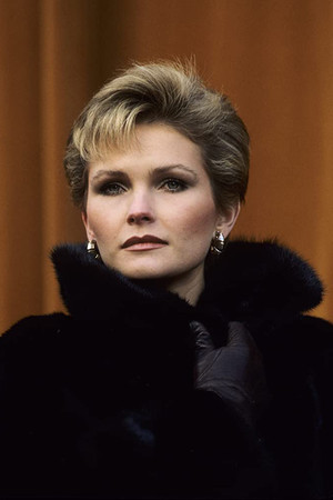 Fiona Fullerton photo