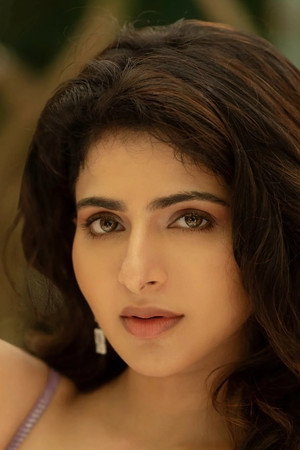 Iswarya Menon photo
