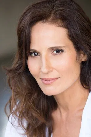 Photo of Lisa Roumain from the Latest Netflix gallery