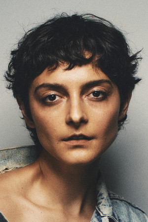 Photo of Ariella Mastroianni from the Latest Netflix gallery