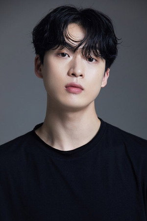 Photo of Kim Kang-min from the Latest Netflix gallery