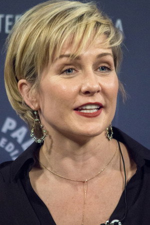 Amy Carlson photo