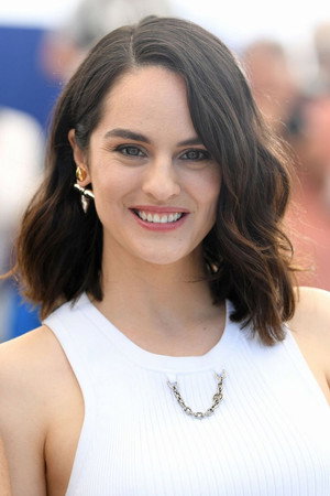 Noémie Merlant photo