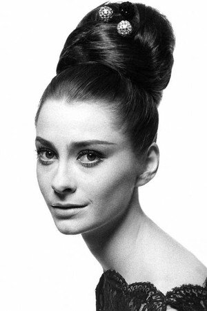 Elizabeth Ashley photo