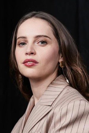 Felicity Jones photo