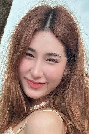 Photo of Seya Nichada Thongchua from the Latest Netflix gallery