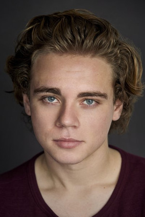 Christopher Dylan White photo