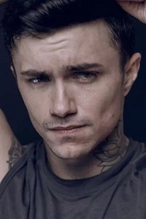Photo of Jake Bass from the Latest Netflix gallery