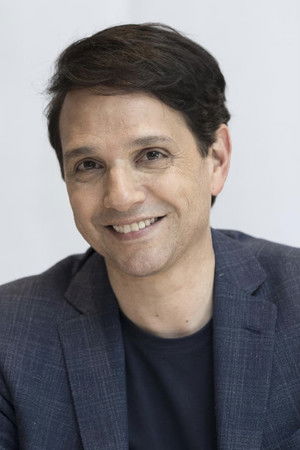 Ralph Macchio photo