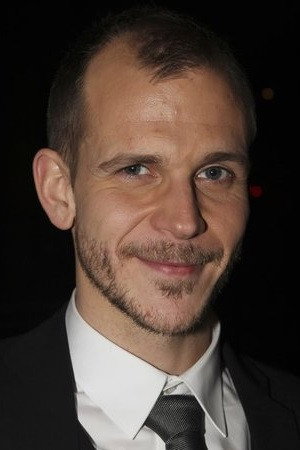 Gustaf Skarsgård photo