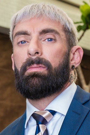 Photo of Scott Carter from the Latest Netflix gallery