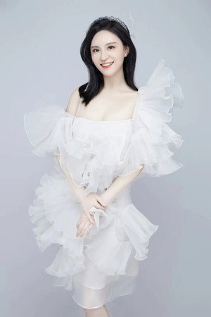 Photo of 吴一含 from the Latest Netflix gallery